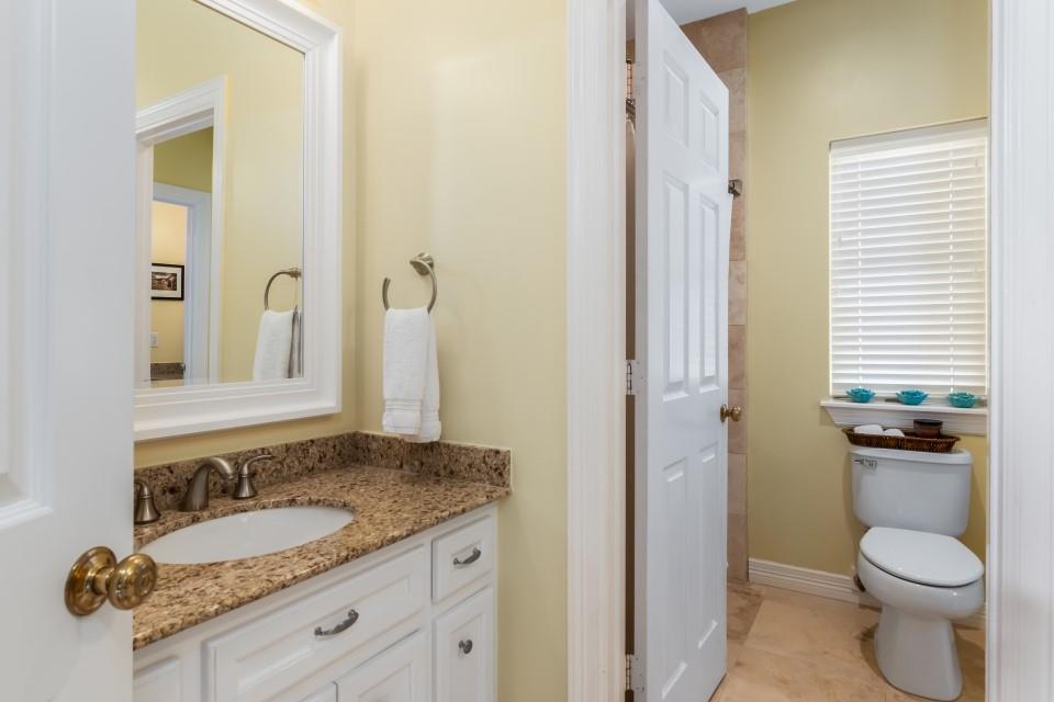 4425 Darsey Street, Bellaire, Texas image 27