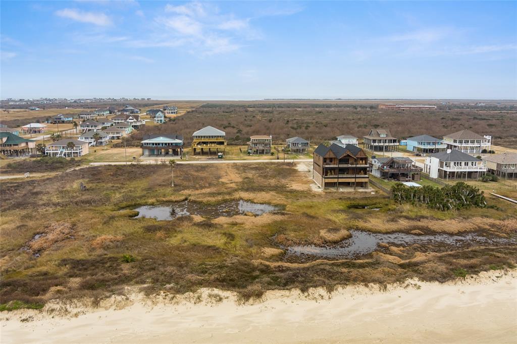 338 Atkinson Street, Crystal Beach, Texas image 9