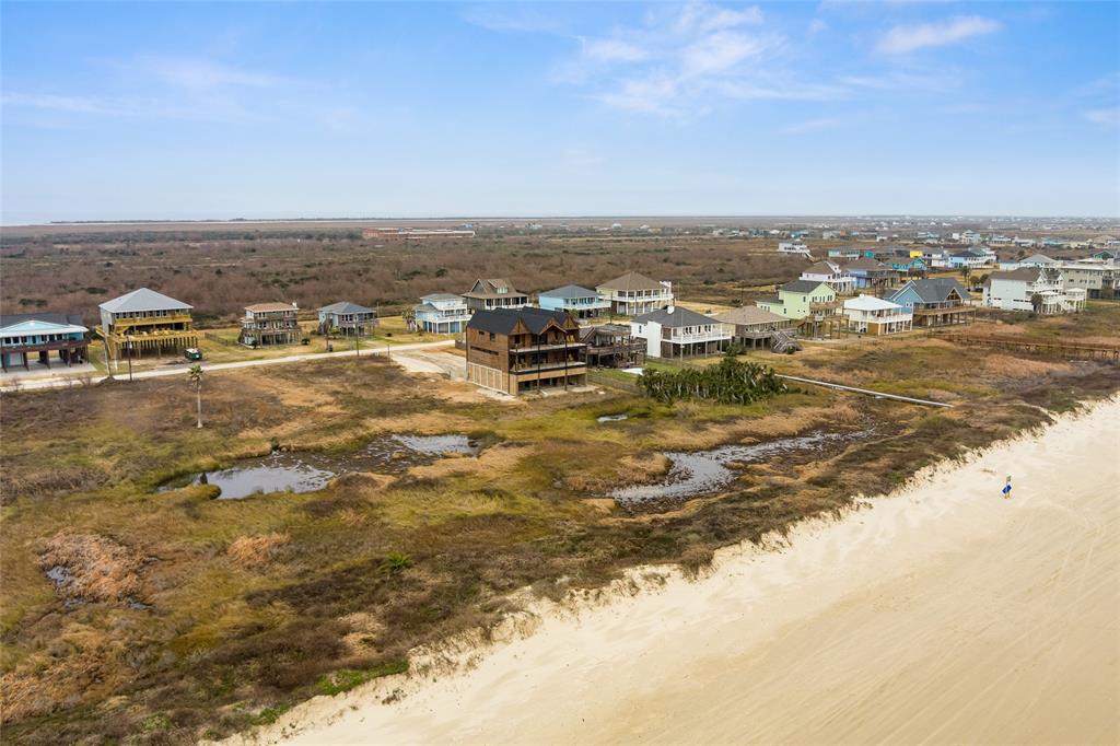 338 Atkinson Street, Crystal Beach, Texas image 8