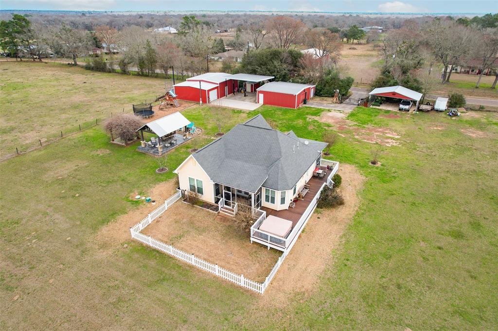 535 Scroggins Lane, Waller, Texas image 2