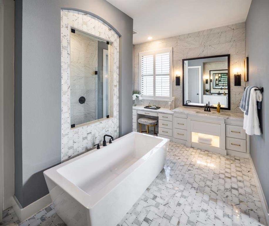 8819 Blue Grotto Lane, Manvel, Texas image 15