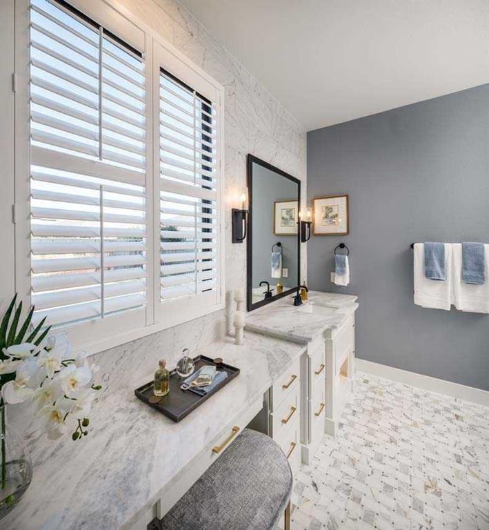 8819 Blue Grotto Lane, Manvel, Texas image 16