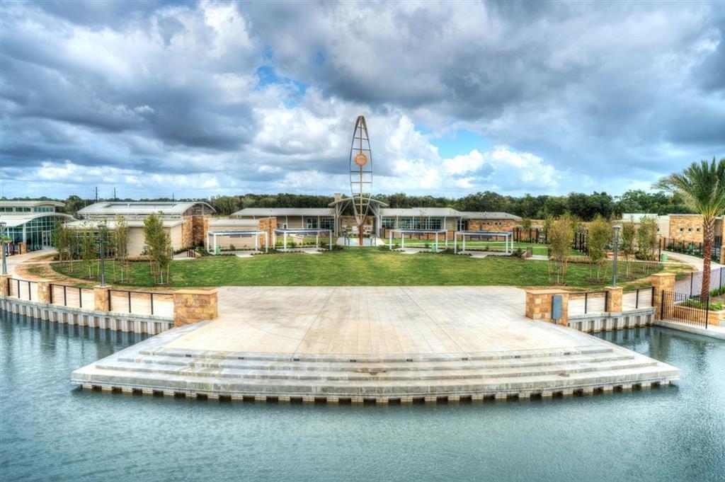 8819 Blue Grotto Lane, Manvel, Texas image 6