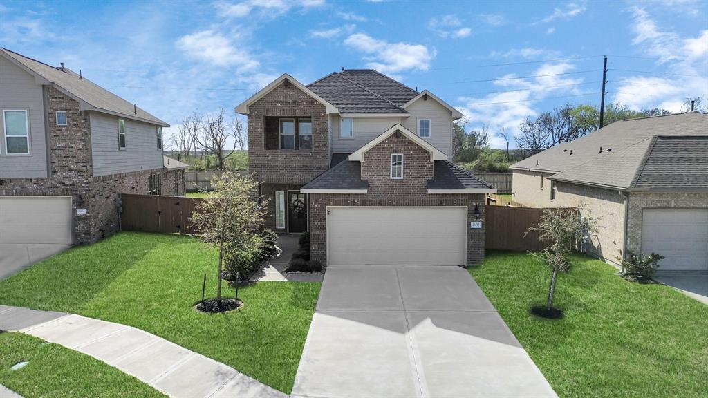 10450 Junction Peak Drive, Rosharon, Texas image 2