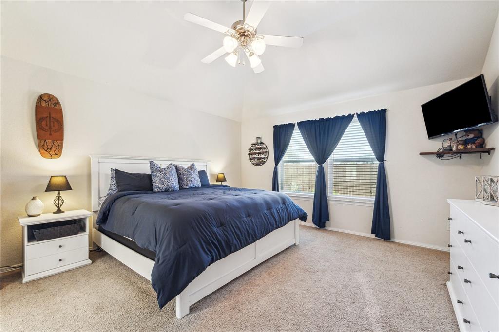 1802 Majestic Oak Drive, Pearland, Texas image 17