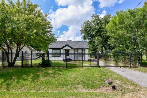 1117 King Street Houston TX 77022