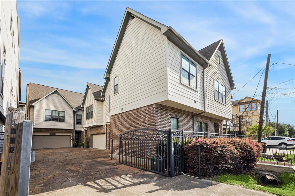 4410 Schuler Street #B, Houston, Texas image 1