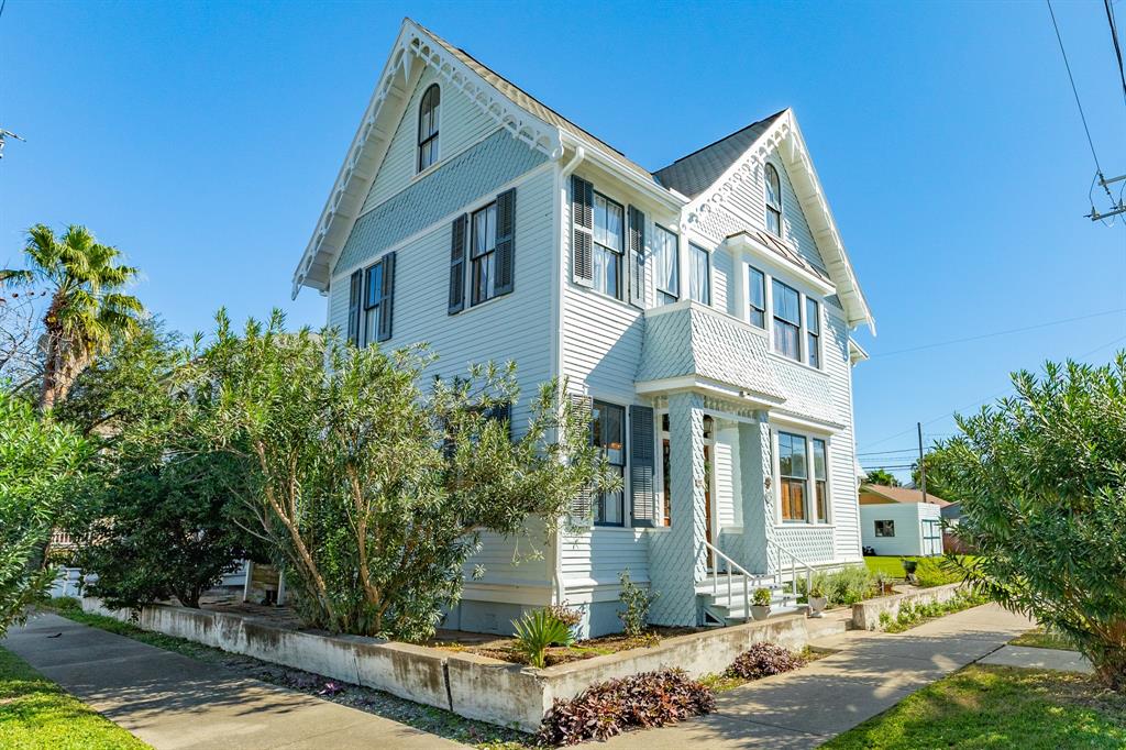 802 16th Street