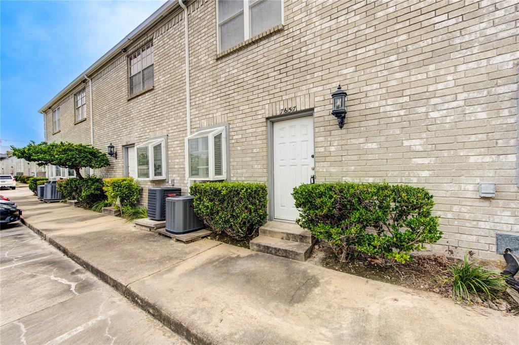 7657 Cambridge Street #7657, Houston, Texas image 4