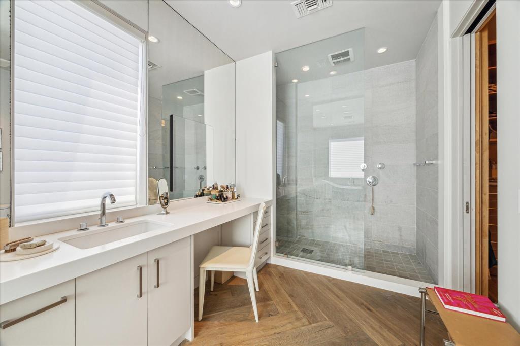 2019 Du Barry Lane, Houston, Texas image 16