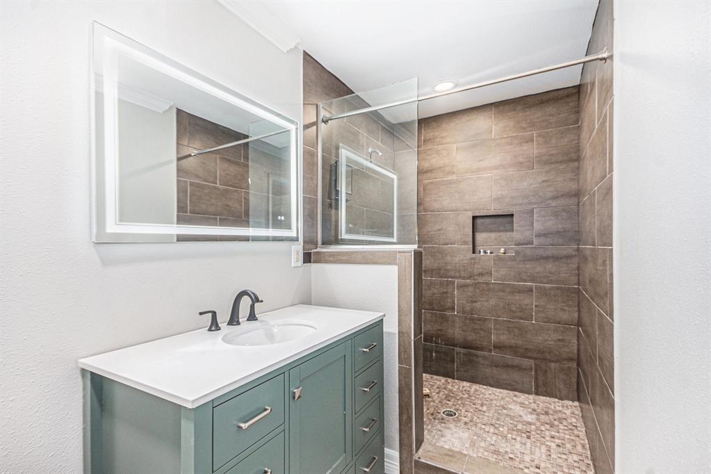 4907 Chestnut Street, Bellaire, Texas image 19