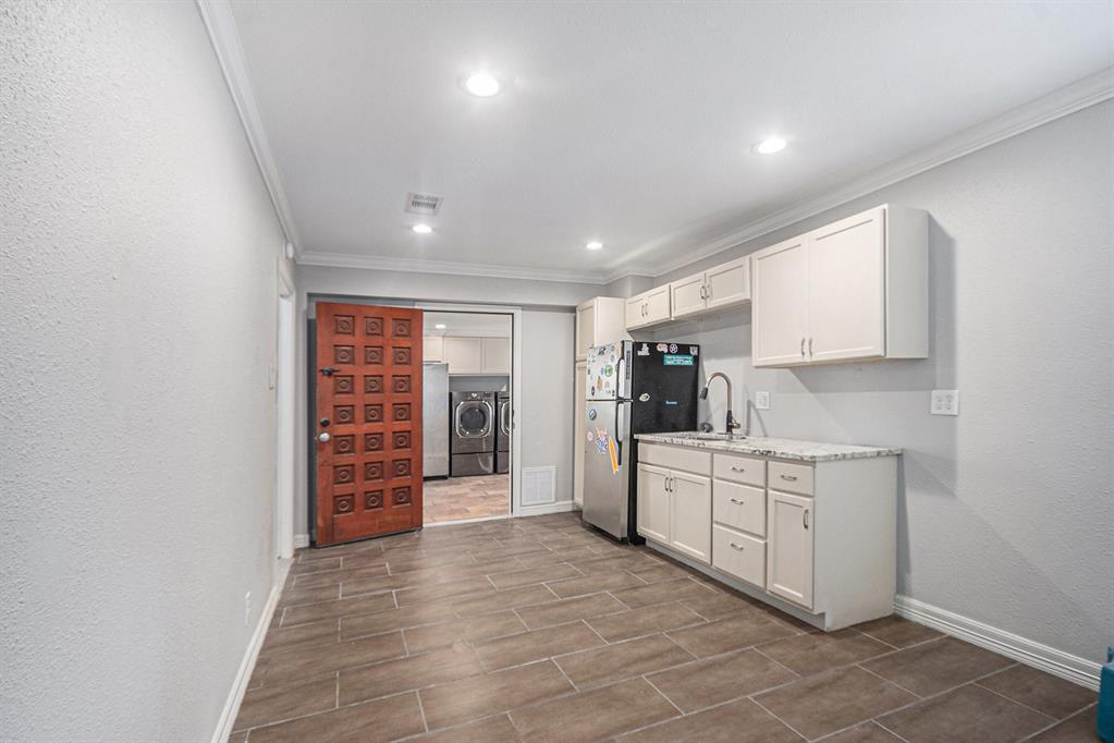 4907 Chestnut Street, Bellaire, Texas image 28