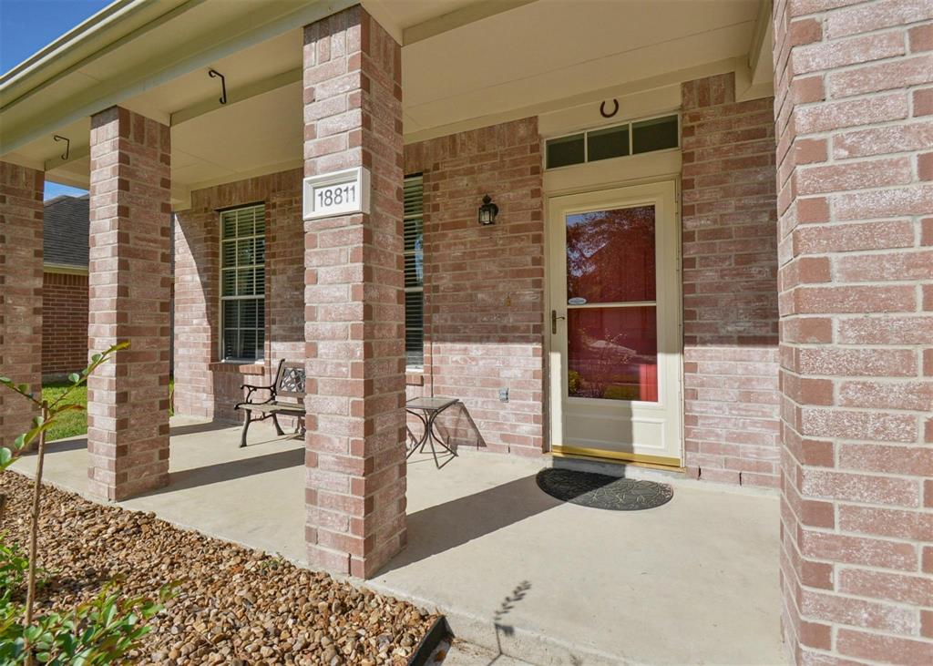 18811 Summer Anne Drive, Humble, Texas image 3
