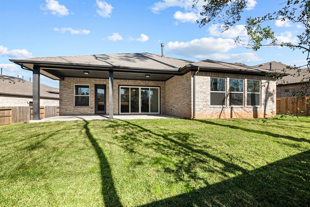 231 Sunrise Canvas Drive, Willis, Texas image 8