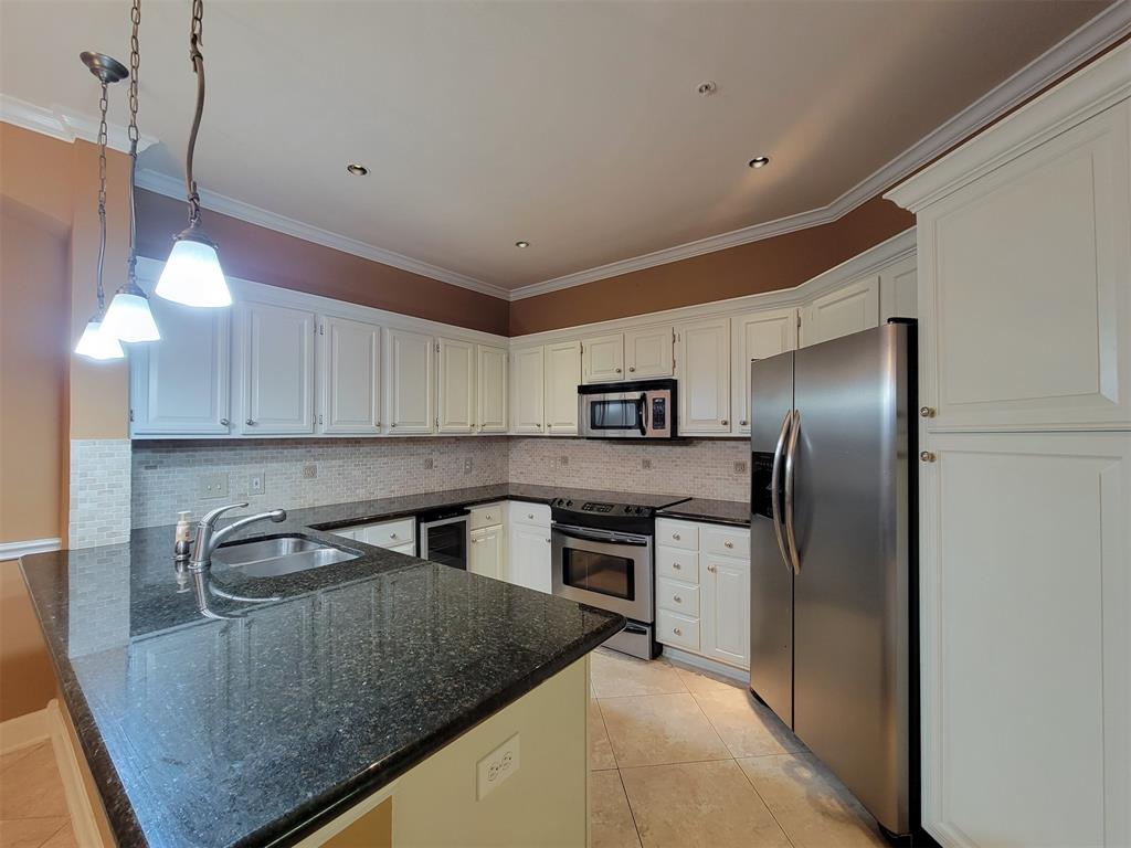 2111 Welch Street #B109, Houston, Texas image 5