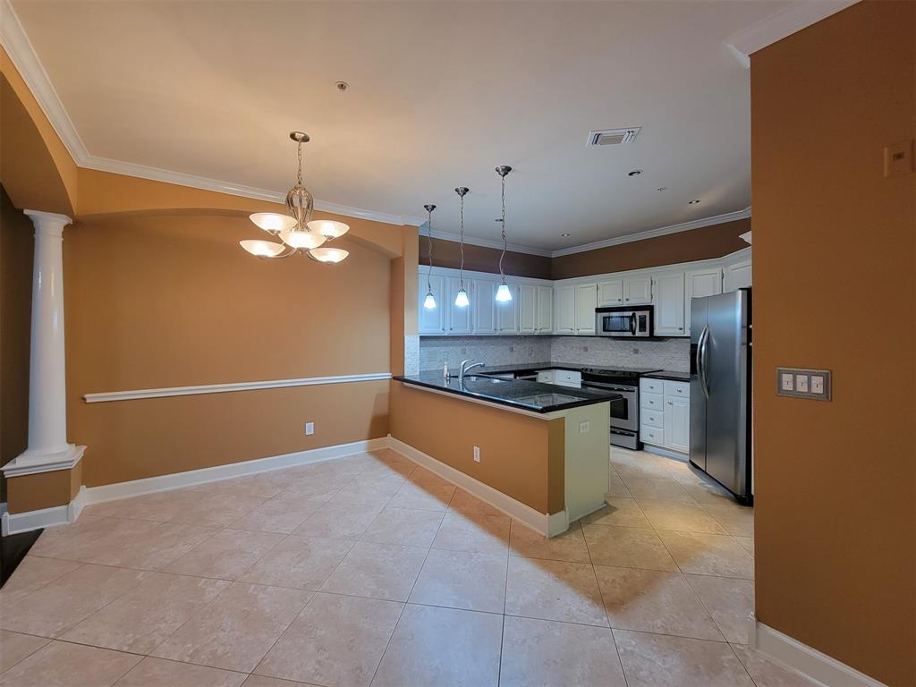 2111 Welch Street #B109, Houston, Texas image 4