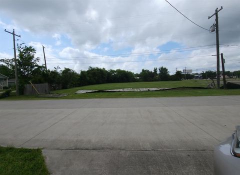 3106 HWY 3 Highway Dickinson TX 77539
