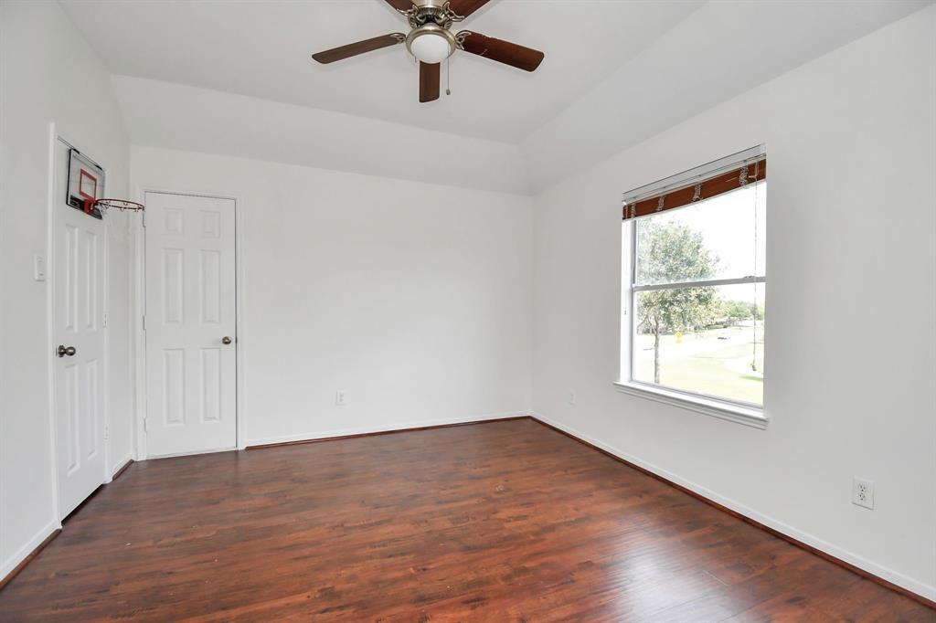 13101 Broad Bay Lane, Pearland, Texas image 30