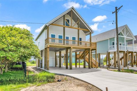 A home in Crystal Beach