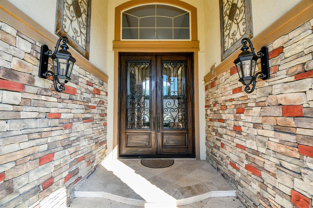32 Miramar Heights Circle