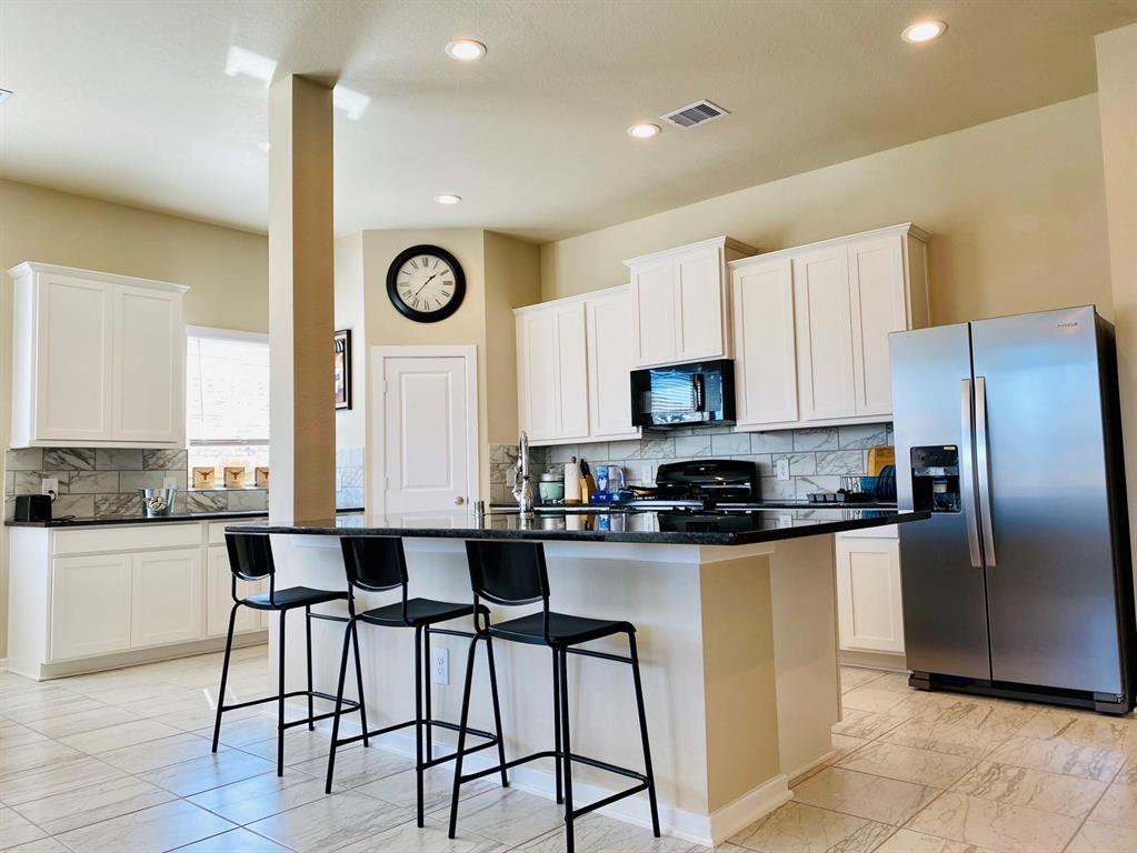 4715 Purple Fountain Drive, Rosenberg, Texas image 5