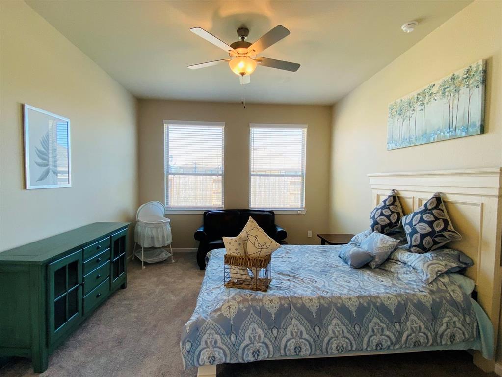 4715 Purple Fountain Drive, Rosenberg, Texas image 12