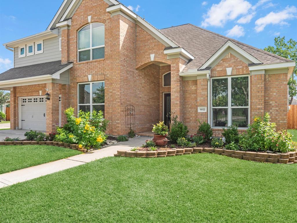 19122 High Canyon Lane, Tomball, Texas image 2