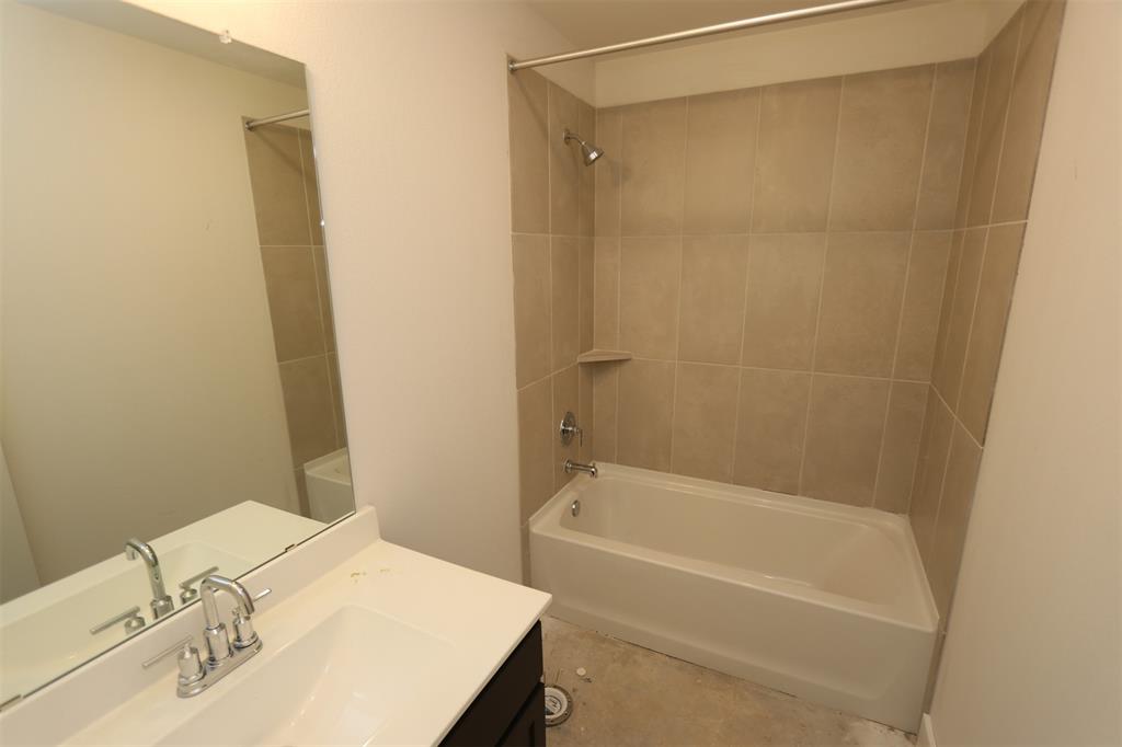 3613 Moraine Lake Drive, Santa Fe, Texas image 13