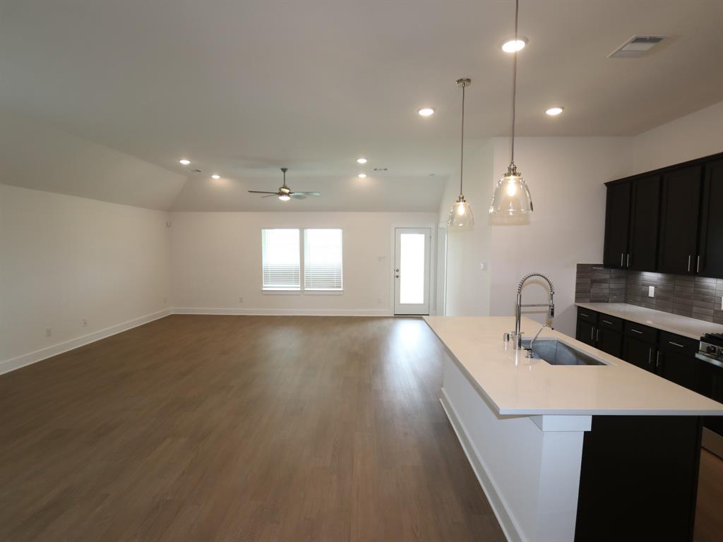 3613 Moraine Lake Drive, Santa Fe, Texas image 9