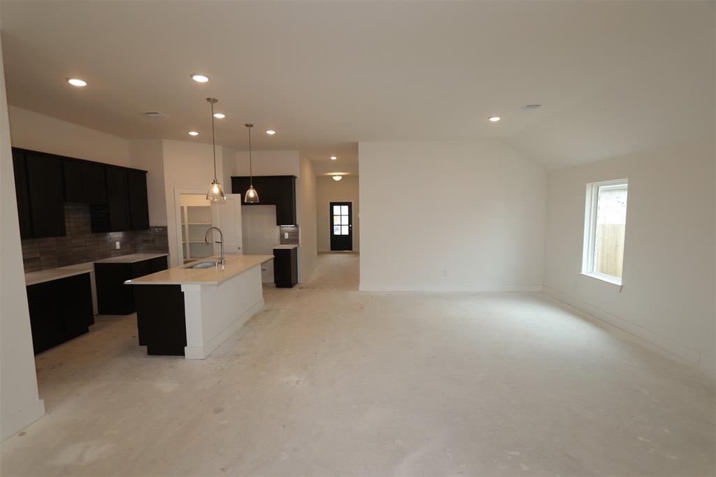 3613 Moraine Lake Drive, Santa Fe, Texas image 3