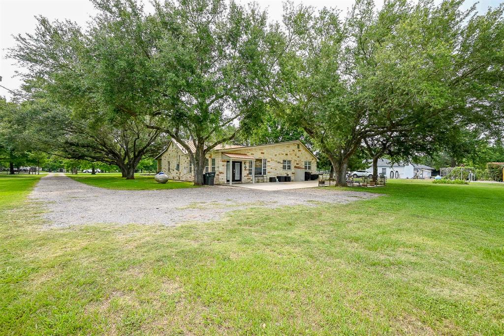 33814 Fulshear Farms Road, Fulshear, Texas image 32