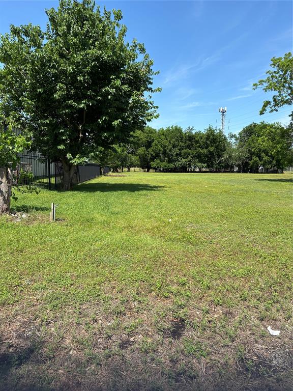 3706 Strawberry Road, Pasadena, Texas image 2