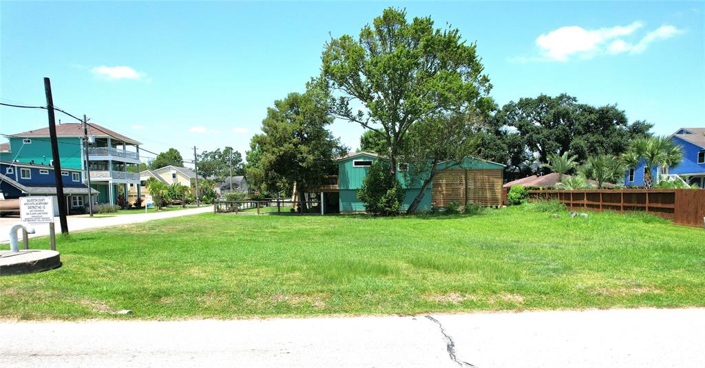 524 Clear Lake Road, Clear Lake Shores, Texas image 12