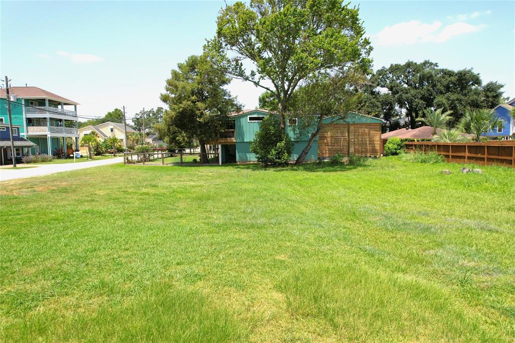 524 Clear Lake Road, Clear Lake Shores, Texas image 11