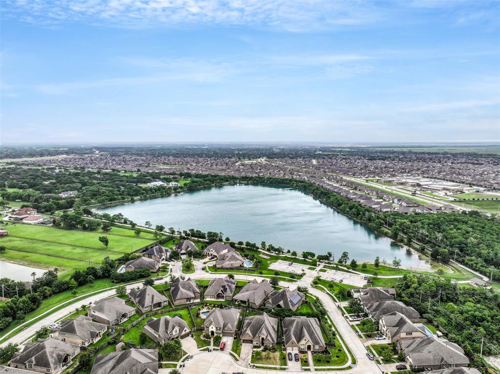 1501 Tallow Chase Court, Friendswood, Texas image 37