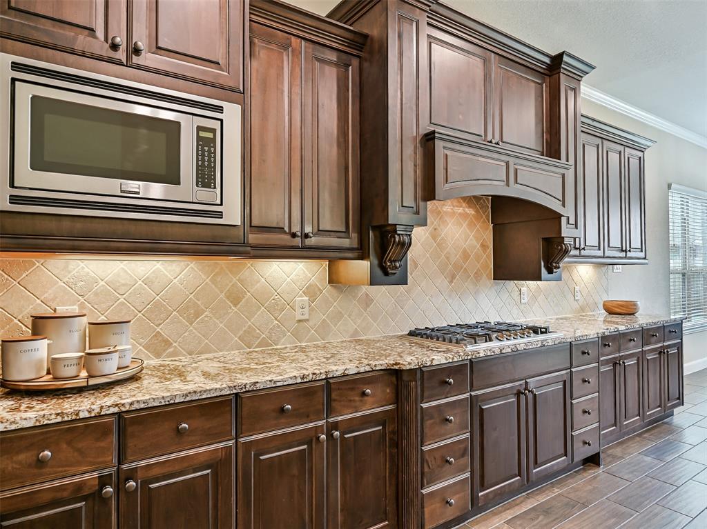 1501 Tallow Chase Court, Friendswood, Texas image 12