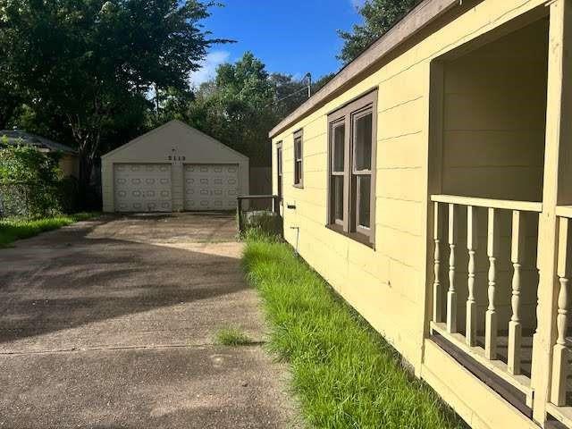 2113 3rd Avenue, Texas City, Texas image 2