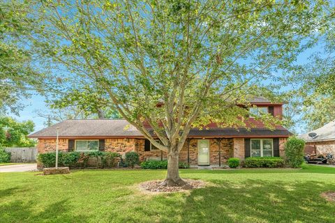 A home in Lake Jackson