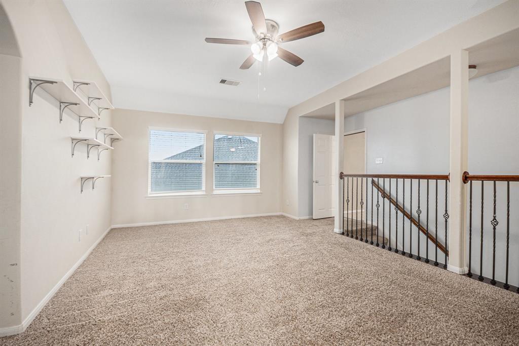 8335 Mandalay Bay Drive, Baytown, Texas image 17