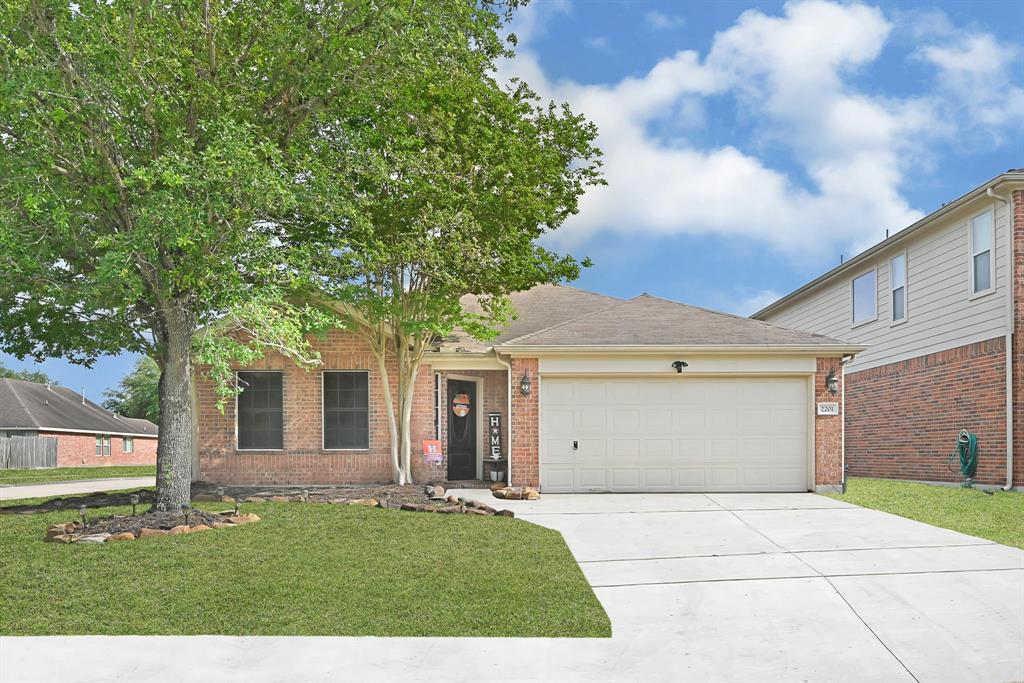2201 Piney Wood Dr Drive, Deer Park, Texas image 1