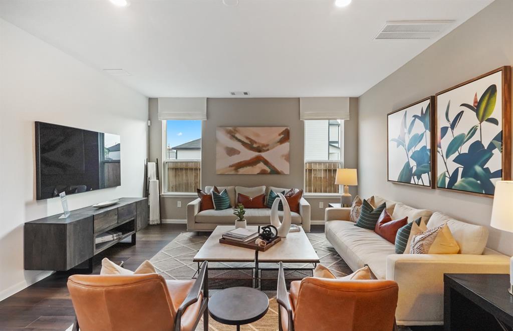 26250 Arrowleaf Drive