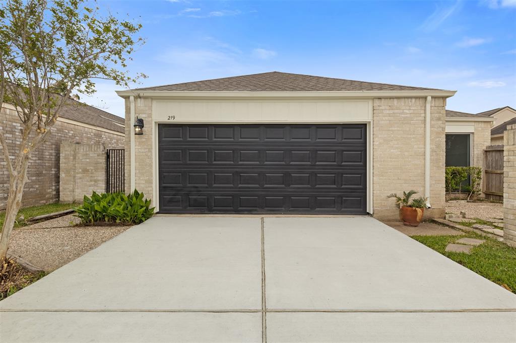 219 Brocket Place