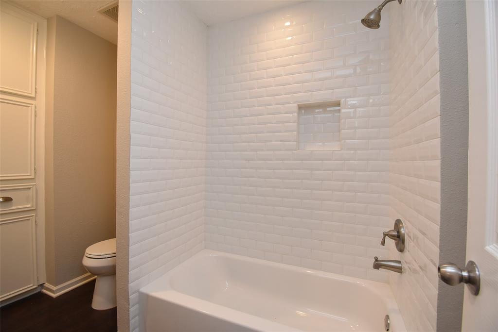 13823 Ivymount Drive, Sugar Land, Texas image 12