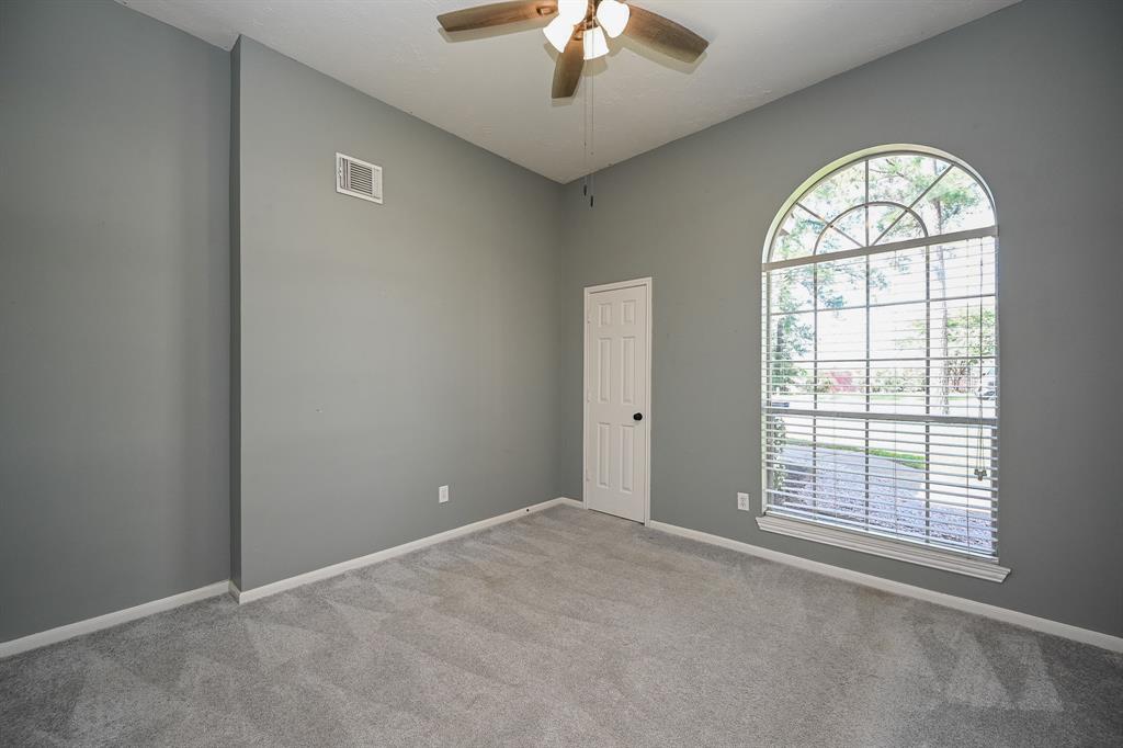10718 Twin Circles Drive, Montgomery, Texas image 5
