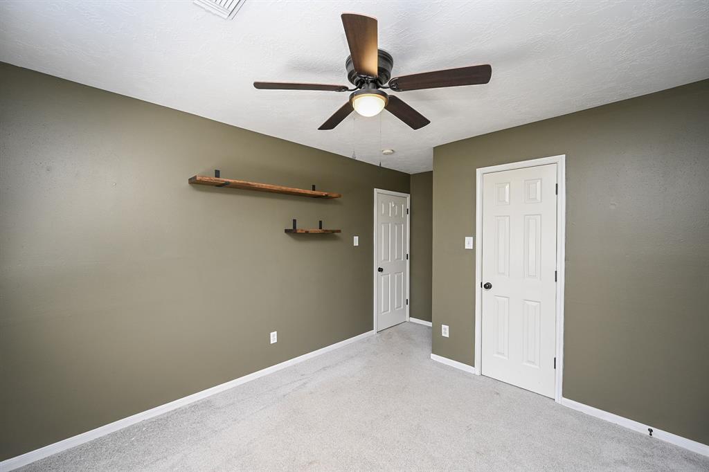 10718 Twin Circles Drive, Montgomery, Texas image 15