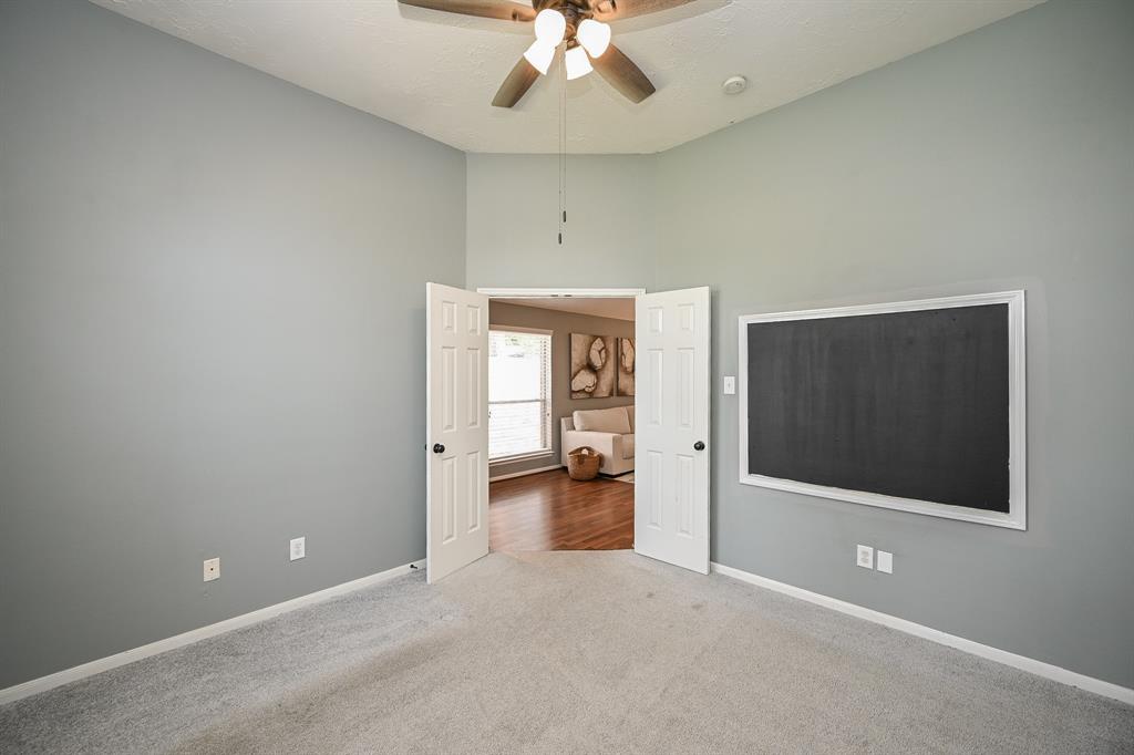 10718 Twin Circles Drive, Montgomery, Texas image 4