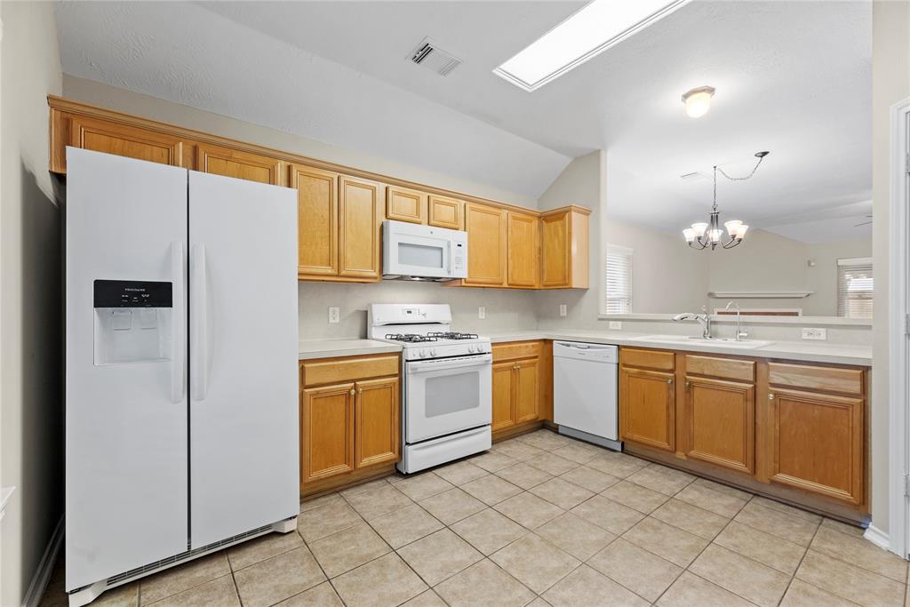 3030 Glenthorpe Lane, Katy, Texas image 6