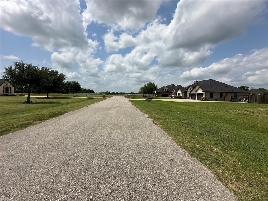 Crescent Cross Drive, Needville, Texas image 3