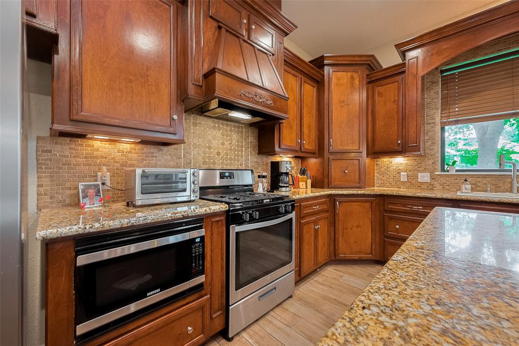 14844 Pollux Drive, Willis, Texas image 11