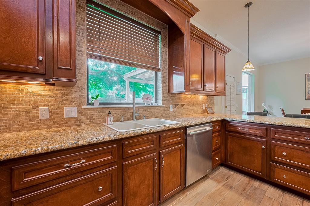 14844 Pollux Drive, Willis, Texas image 12